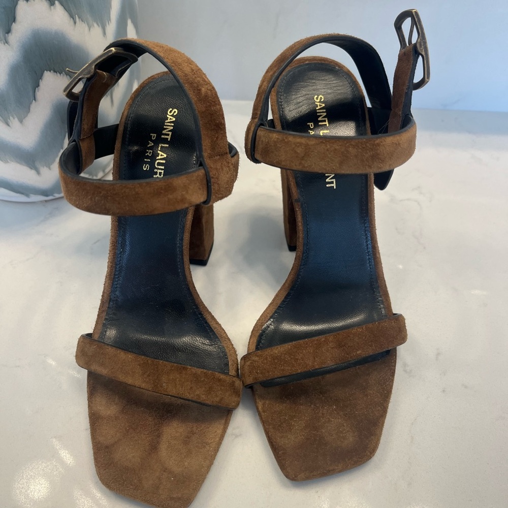 Excellent condition only worn once